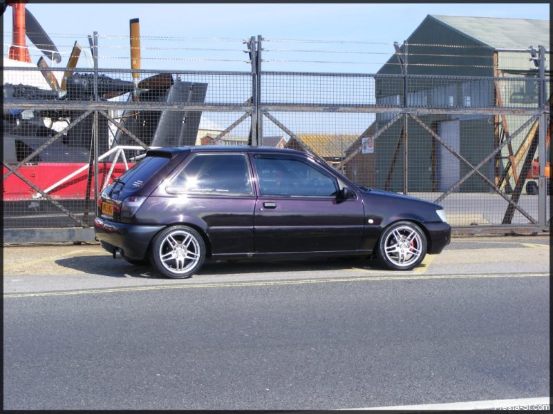 Ford fiesta si bumpers